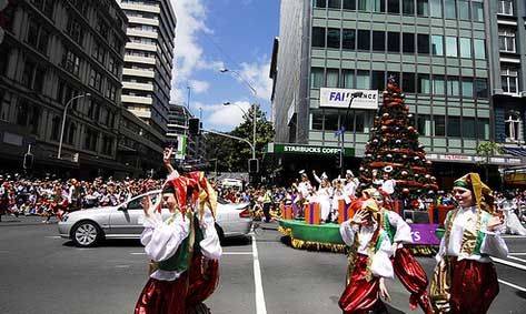 都是新西兰一个很重要的节日,怀唐伊日,1974年曾被定为新西兰的国庆节