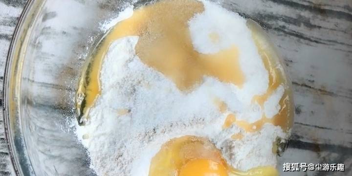 做法|电饭锅做早餐面包的配方,比蒸馒头还香甜,学会可以做给家人吃