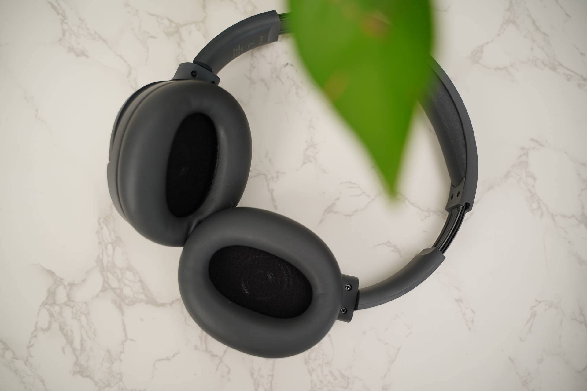 漂亮得不像个实力派!漫步者w820nb头戴式降噪耳机评测