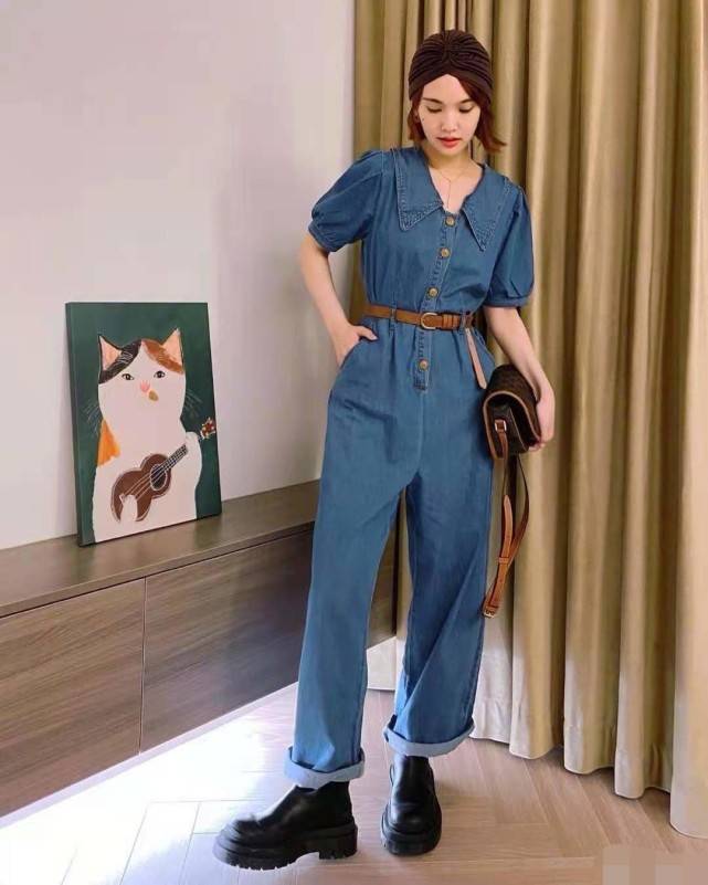 杨丞琳|杨丞琳快40岁了，穿衬衫配牛仔裤却很有年轻感，出道20年几乎没变