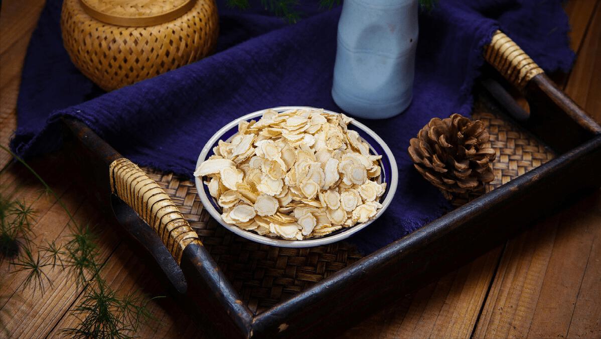 植物|它是肝细胞的“修复器”,一种植物泡水喝,能提高肝功能