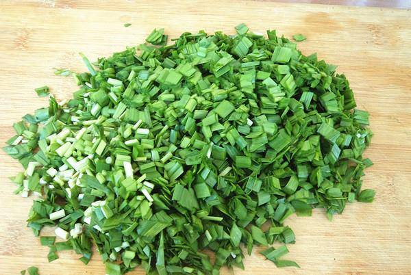 人体|1块猪肉,1把韭菜,制成懒人早餐,酥脆鲜香,一口一个真过瘾