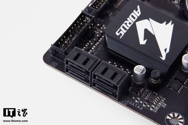 散热|技嘉 B550M AORUS PRO-P 体验：堆料凶猛，供电大提升