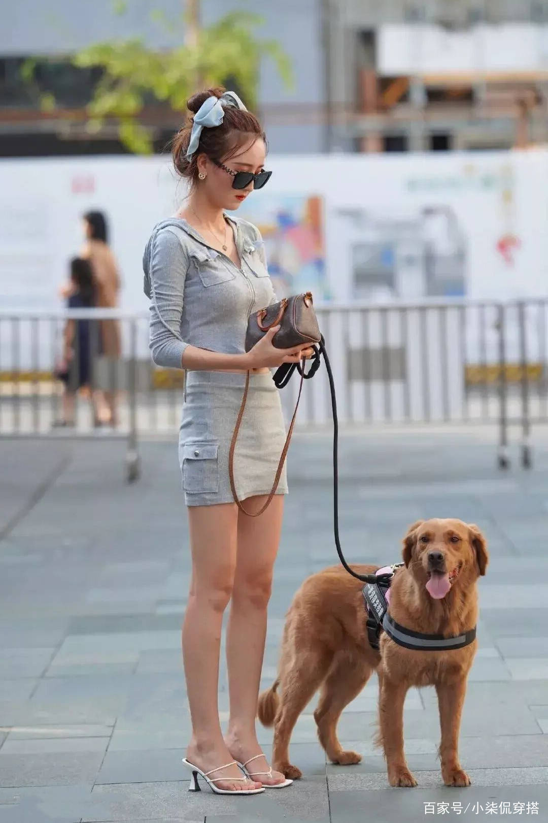 高跟|选半身裙还是短裤？“筷子腿”女性有话说，这样搭配更有奇效！