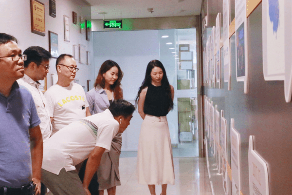 男子自带钢丝球碰瓷多家沙县小吃 腾讯出行共创营走进一嗨租车共话智慧出行 刺挠信息科技网