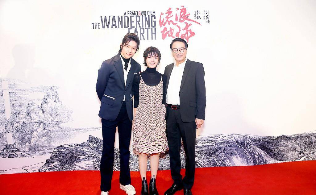 黑色|她是《少年派》林妙妙,穿机车服配牛仔裤,帅气得不像17岁少女