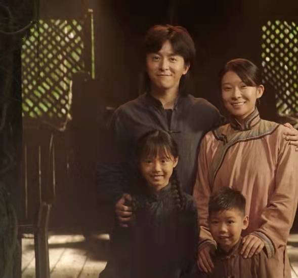 什么|《黑木林》这部被高估了恐怖,低估了人性的电影,活该突破一个亿