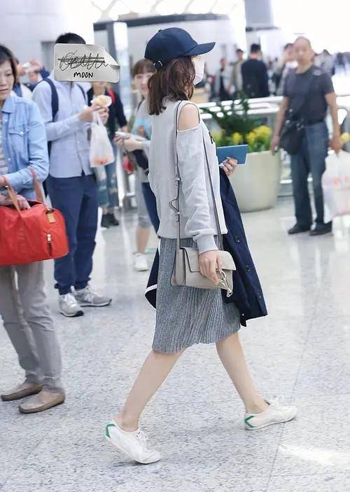 女神|宋佳穿睡衣也时尚,倪妮成街拍女神,论私服穿搭的秘密