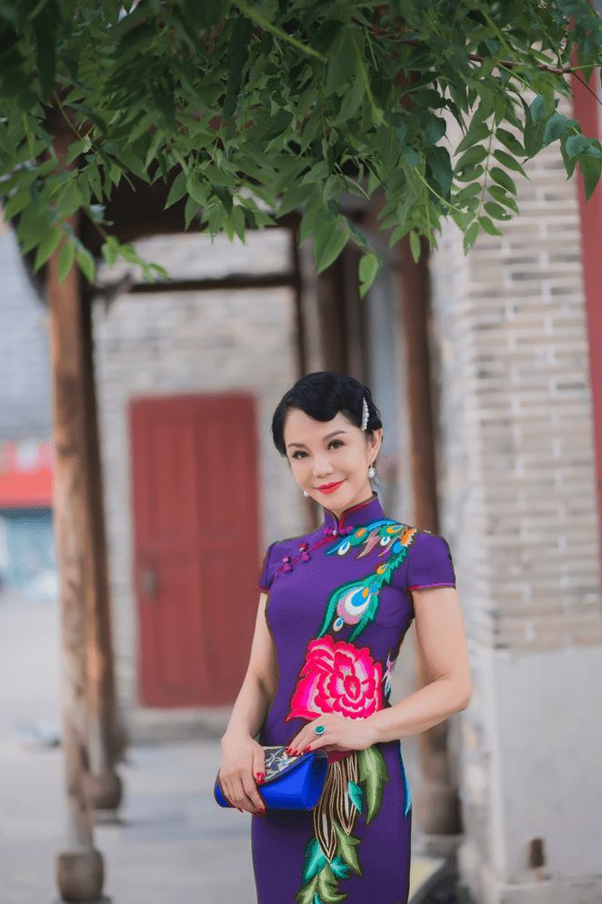 高贵庄|济南旗袍金扣子写真体验被温柔治愈