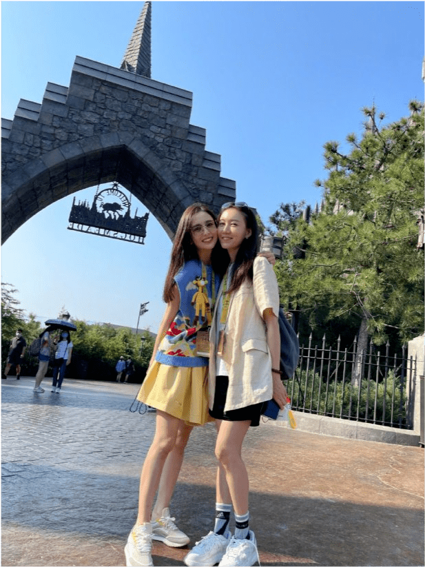 饰品|高露佟丽娅罕见同框！佟丽娅穿学院装少女感爆棚，比高露都还要美