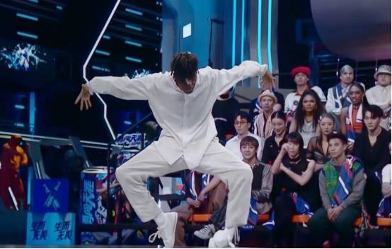 黄潇|综艺《这就是街舞》队长负责引流，主角是舞者，内容是作品