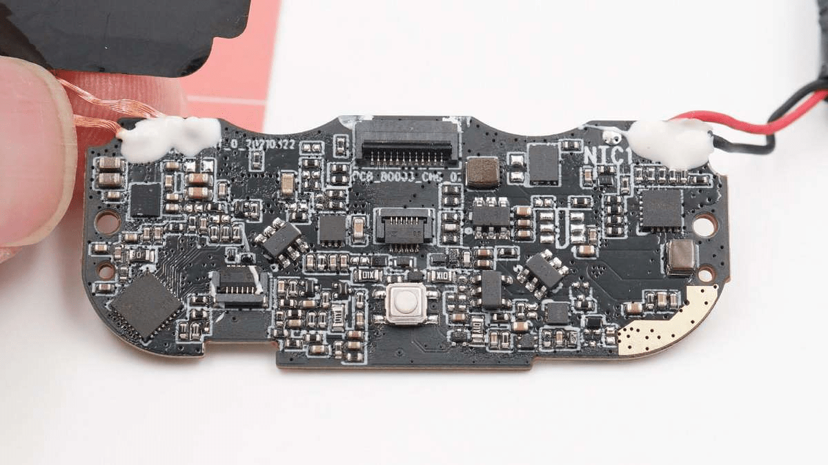 款tws降噪耳机内部配置曝光,采用创芯微cm1123-dac一体化电池保护芯片