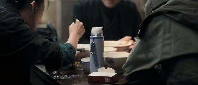 苏可|《扫黑》大江演员：刀疤脸像于谦，美妻身材傲人，还是中戏教师？