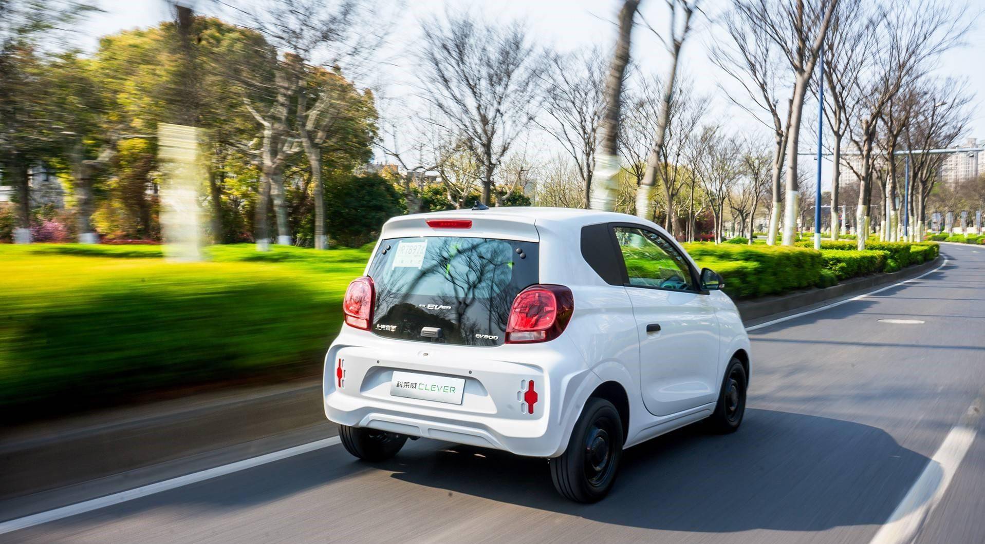 总结综上所述,其实论产品力,上汽科莱威clever可一点也不比宏光mini