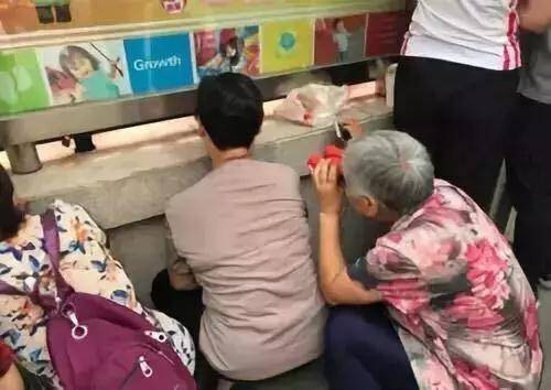 什么|孩子刚入园，在幼儿园情况如何？家长用三个聊天技巧，一问就知道