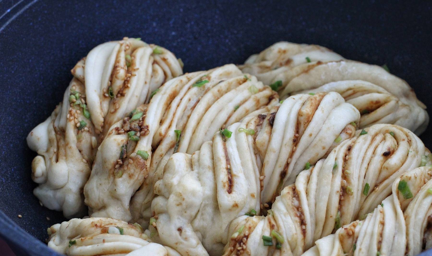 葱花|北方最常见这早餐，暄软美味比馒头好吃多了，一次发酵成功率高！