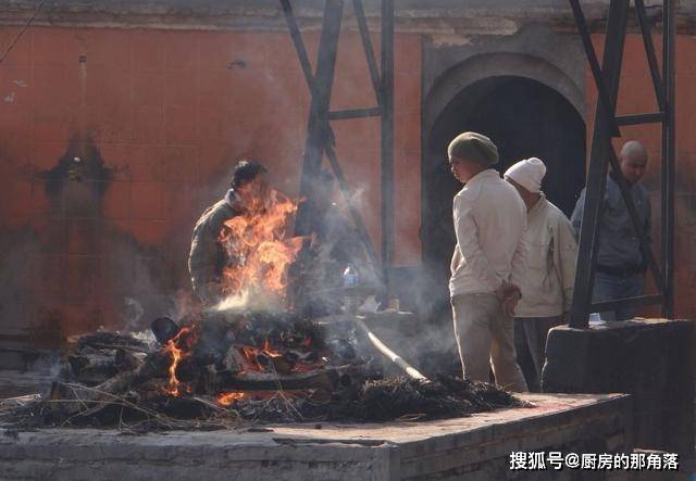 原創火葬場火化是一個什麼樣的過程骨灰最終會變成什麼