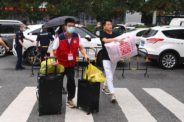 校区|西北政法大学迎来2021级研究生新生入学报到