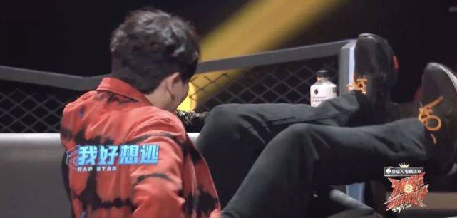 易姐|在吗,你喜欢什么类型的黑怕男孩?