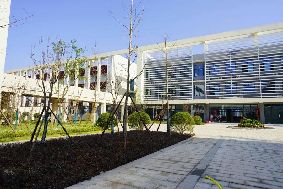 直击现场!长沙市一中株洲实验学校新校区正式开学