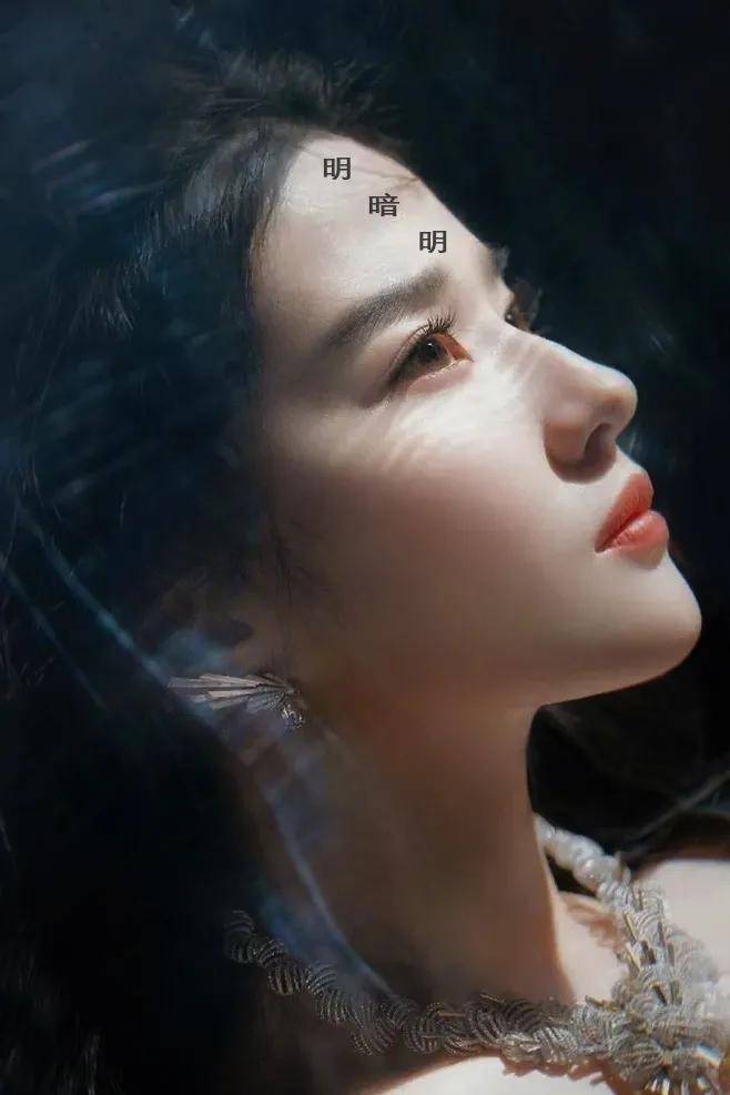 发型|她当了25年亚洲女神，换了个发型却让滤镜碎一地！