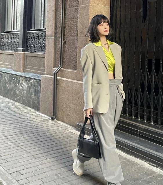 服装|穿衣“高级”和“不高级”的区别，多半体现在3个方面，建议照搬