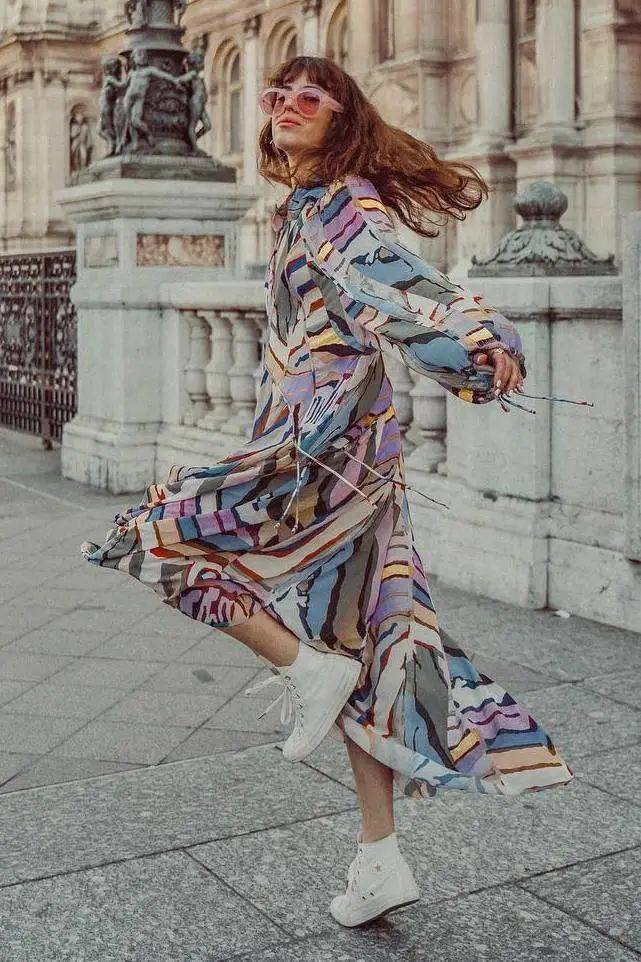 小白|“平底鞋+裙子”穿出女人最轻松,优雅的样子,巨时髦!