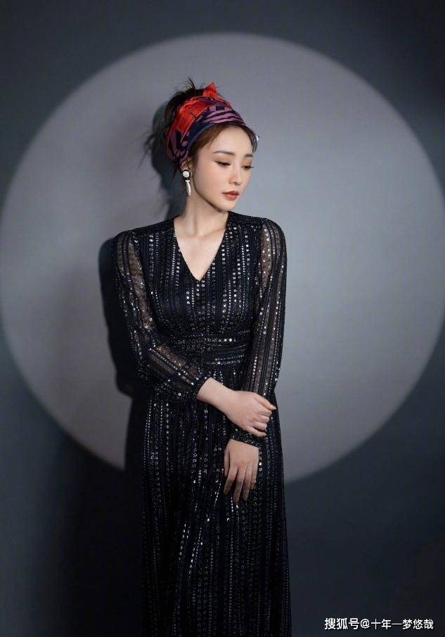 好身材|柳岩真是放得开，穿吊带流苏裙不遮掩好身材，曲线玲珑让人羡慕