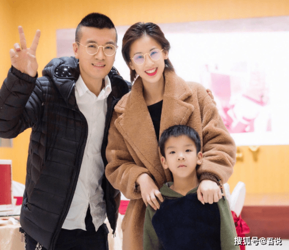 快男|未成年人参加选秀，消费星二代，芒果台那些年踩过多少红线？