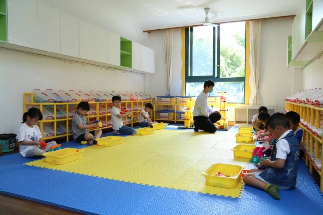 什么|想了解孩子在幼儿园啥情况？瞎问没有用，父母要掌握这些套话技巧