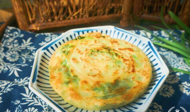 关键|这样活面烙馅饼,皮薄馅大,面软好吃,放凉也不硬