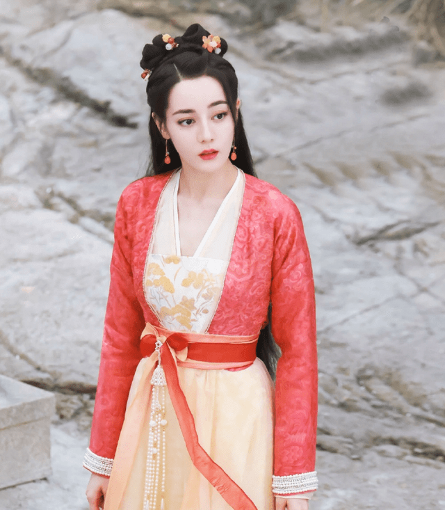 感觉|迪丽热巴《安乐传》全造型，6套妆发各不同，这次是真的好看！？