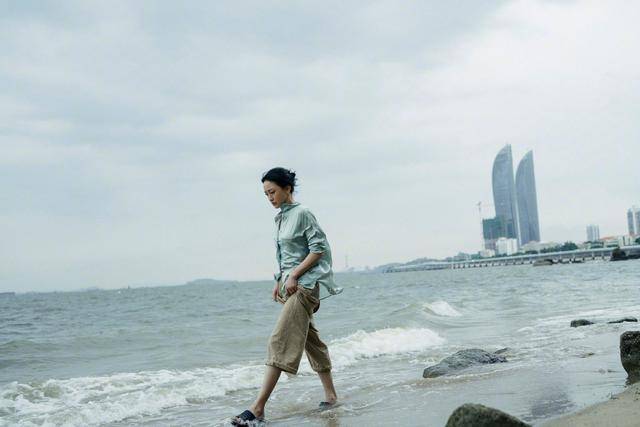 模板|周迅人美又会穿,真是小个子的穿搭模板,中年+这样穿减龄显年轻