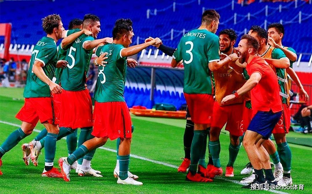 原创世预赛:004巴拿马vs墨西哥 巴拿马状态尚可 墨西哥实力碾压