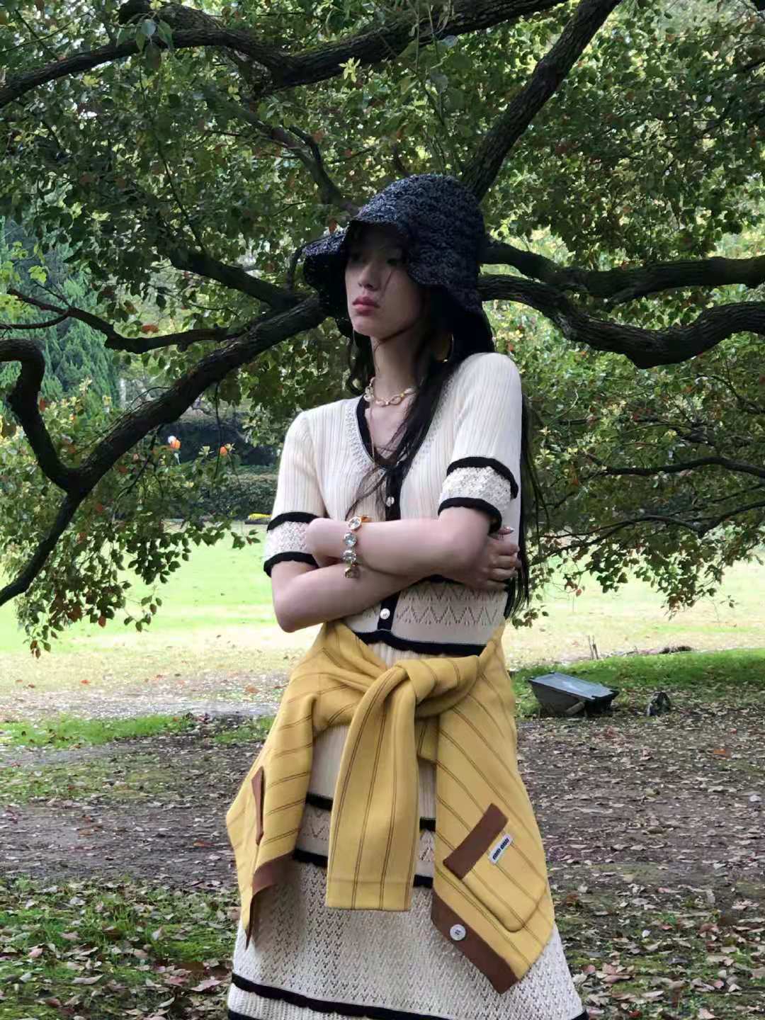 距离感|周也小公主气质清冷，女神范十足，不愧是时尚达人，令人见之忘俗