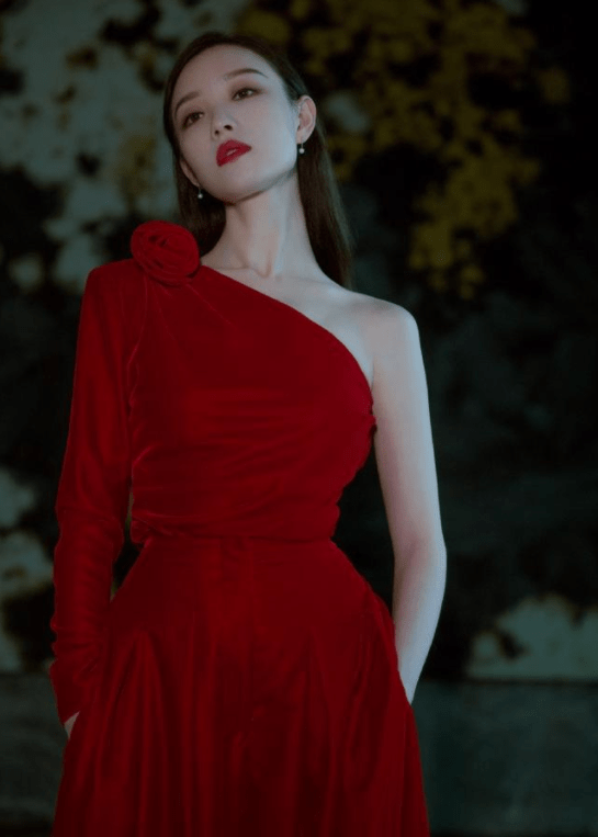 身子|倪妮:一个连女人也馋她身子的女艺人,又绝又美