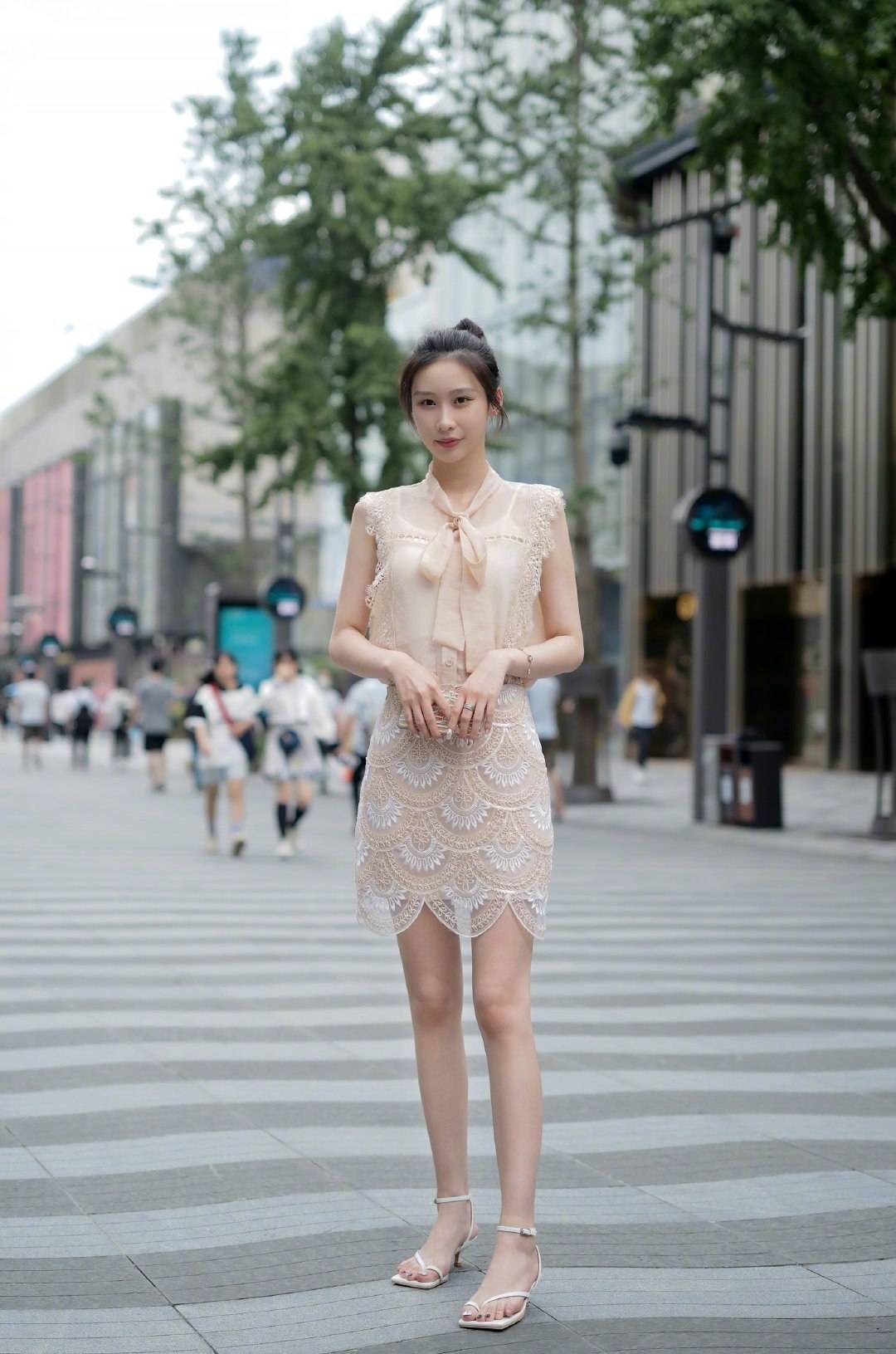 个性|强势装嫩也不好,不如转个弯学习一下轻熟风,个性气质又养眼