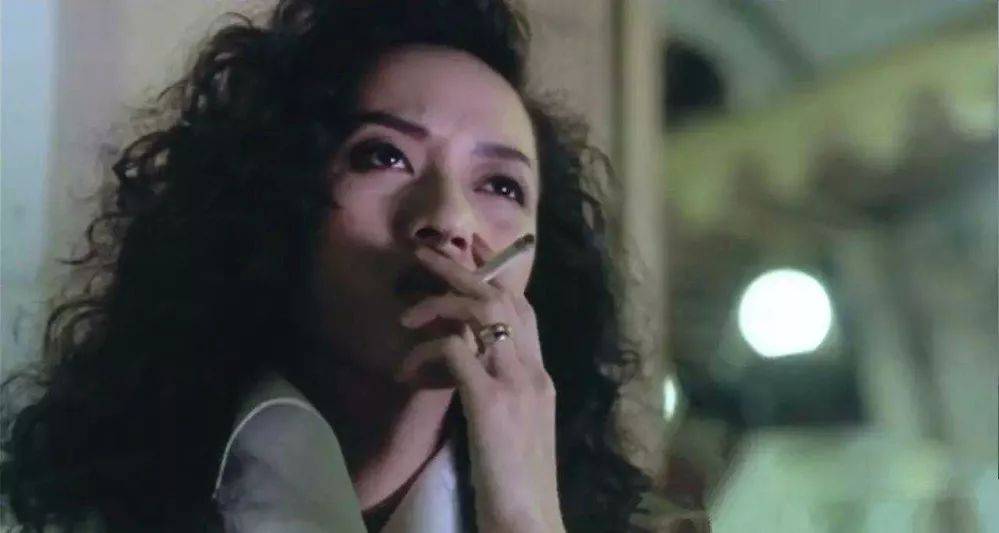 电影|《胭脂扣》《阮玲玉》《长恨歌》：动作巨星成龙投资的经典文艺片，帮助梅艳芳