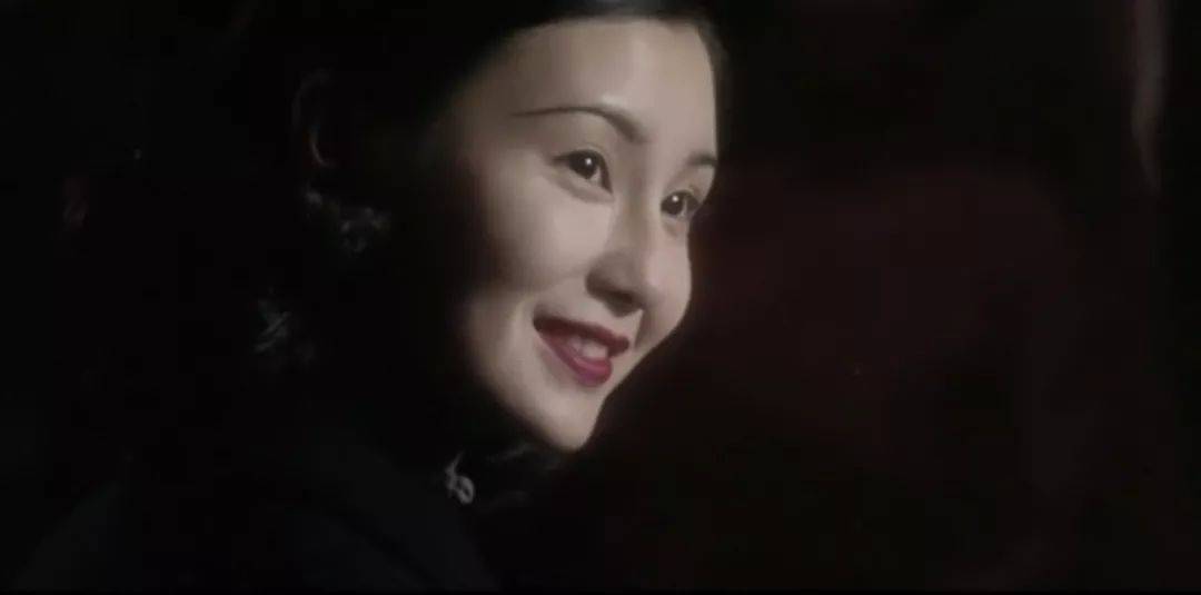 电影|《胭脂扣》《阮玲玉》《长恨歌》：动作巨星成龙投资的经典文艺片，帮助梅艳芳