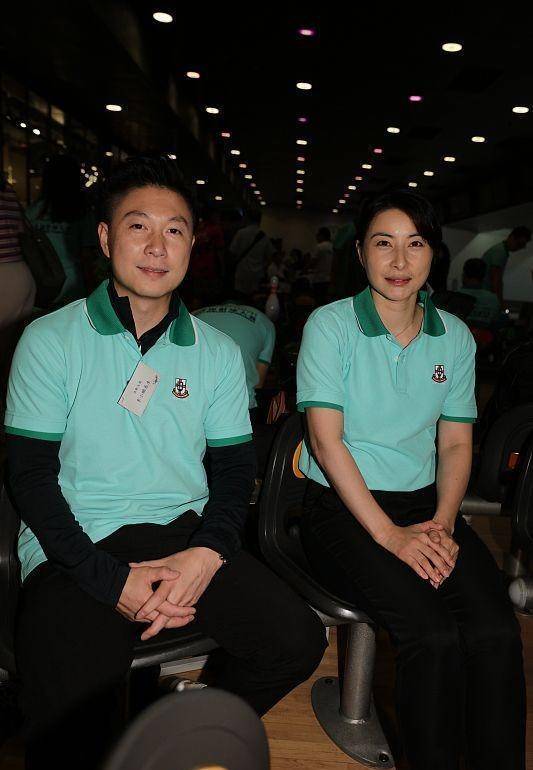 服装|?郭晶晶不愧是豪门儿媳，分寸拿捏得真好，与公公同框，更显大气