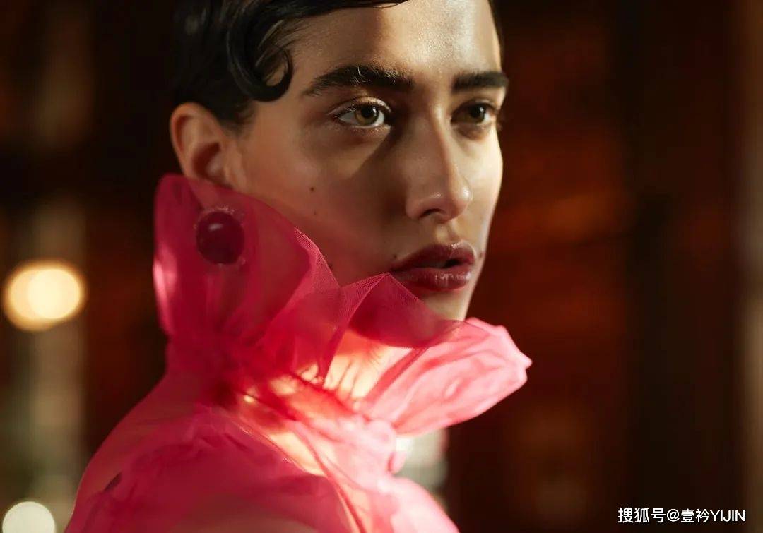 设计|新锐设计师|靠怪兽五指鞋出圈的服装设计师宝藏品牌