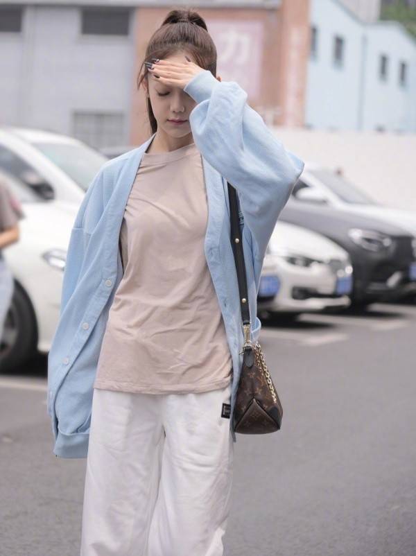 希林|《中国潮音》嘉宾阵容曝光，黄子韬毛不易再同台，希林热度十足