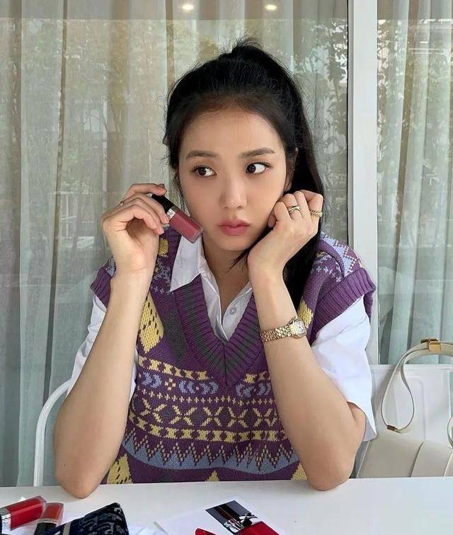 杨玲|如何复刻《乔家的儿女》的九十年代时髦？