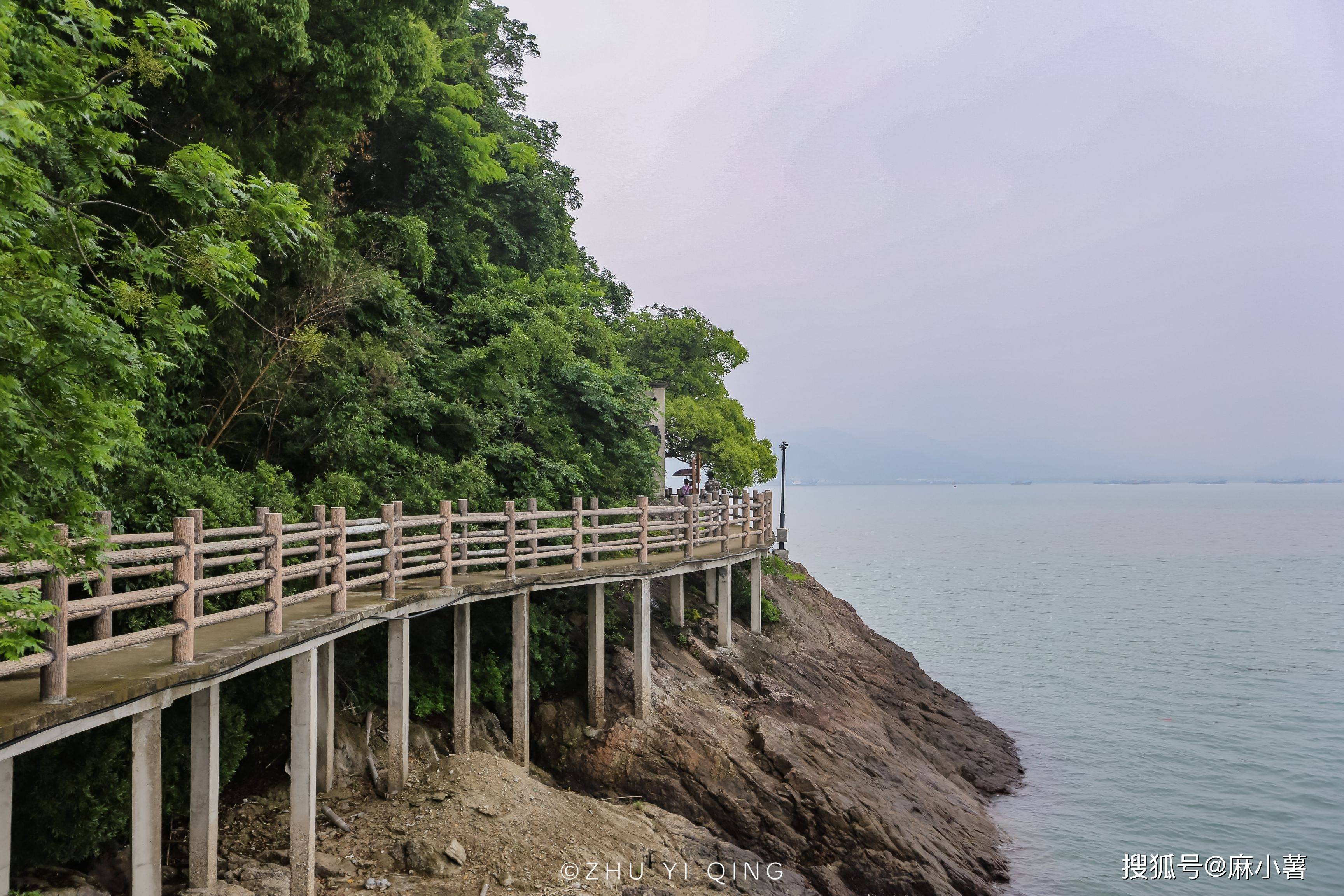 宁波沿海有座小岛，被誉为小普陀，是难得的长三角海滨度假胜地