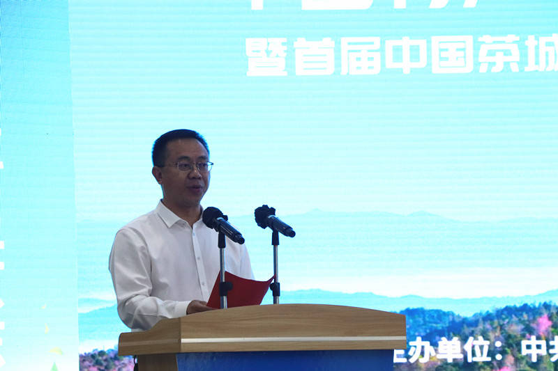 (普洱市常委,常务副市长胡国云)