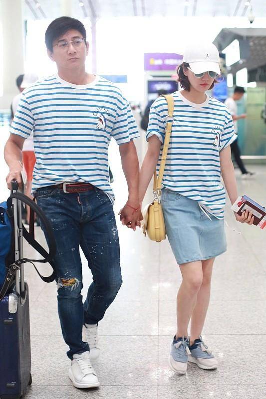 下半身|吴奇隆刘诗诗亲密挽手,身穿情侣装好吸睛,真是“狗粮”满天飞