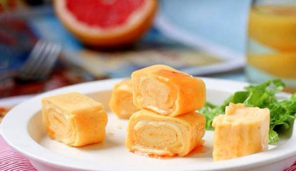 关键|做点玉子烧当早餐，1瓶牛奶3个蛋，放点芝士还能拉丝