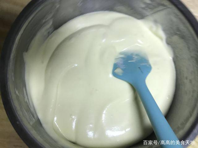 温度|详细教你戚风蛋糕做法，学会这些技巧，不缩不裂随便捏，一次成功