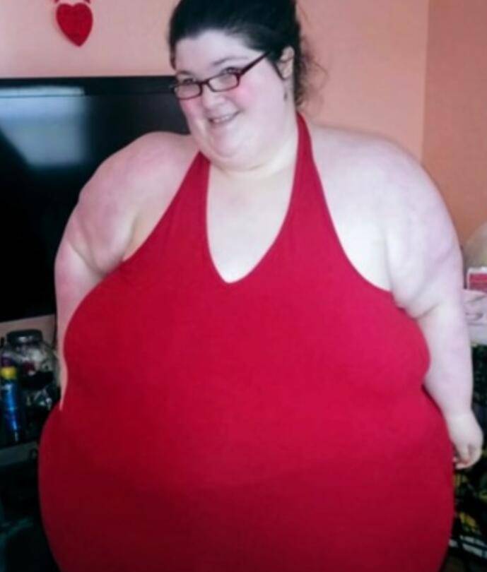 体重|《沉重人生》女星吉娜去世,体重超272公斤,无法戒除食物瘾