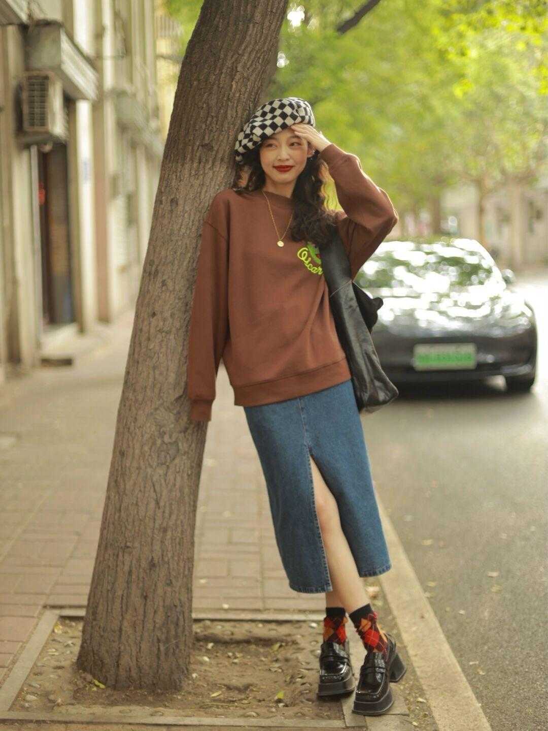 黑色|秋季穿不出时尚感？看看这几组穿搭方式，简约温柔还不挑人